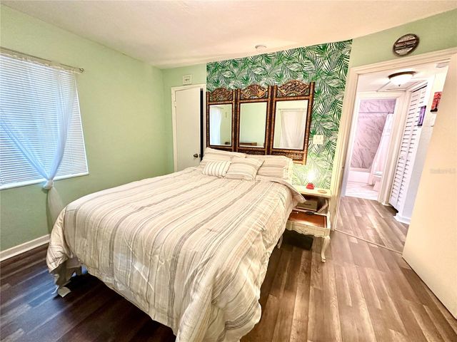 762 PARIS AVENUE S, St Petersburg, FL 33701