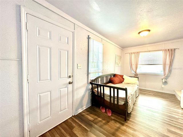 762 PARIS AVENUE S, St Petersburg, FL 33701