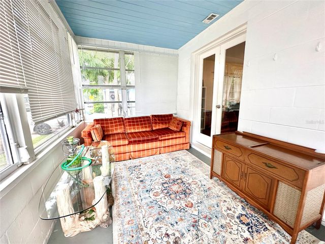 762 PARIS AVENUE S, St Petersburg, FL 33701