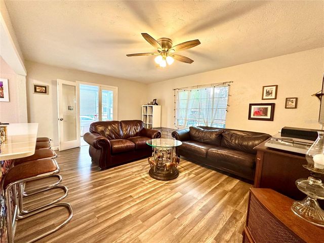 762 PARIS AVENUE S, St Petersburg, FL 33701