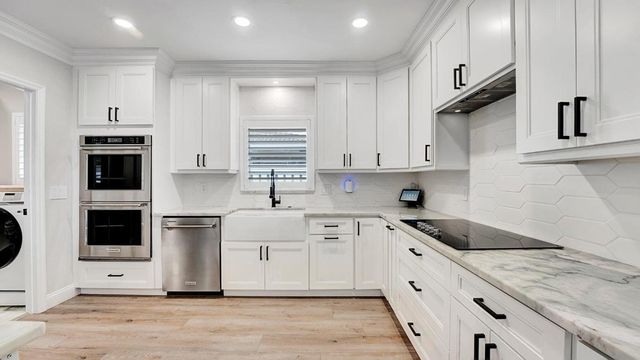 2739 NE 10th Street, Pompano Beach, FL 33062