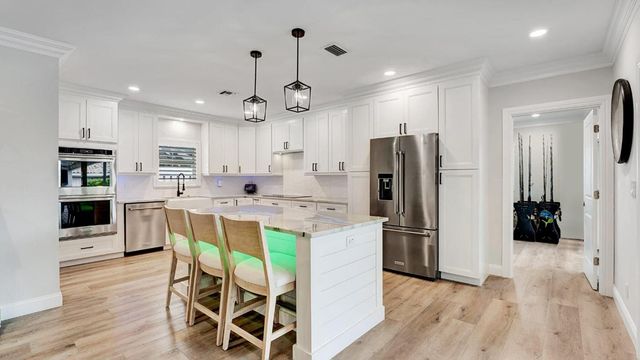 2739 NE 10th Street, Pompano Beach, FL 33062