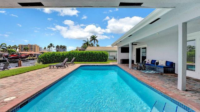 2739 NE 10th Street, Pompano Beach, FL 33062