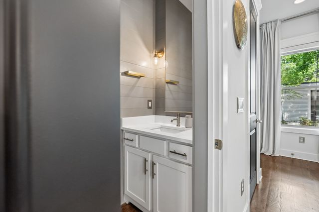 1510A 10th Ave, N, Nashville, TN 37208