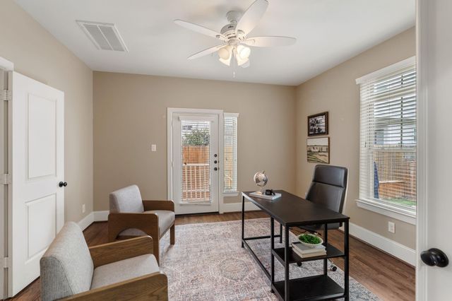 1621 W 23rd Street B, Houston, TX 77008