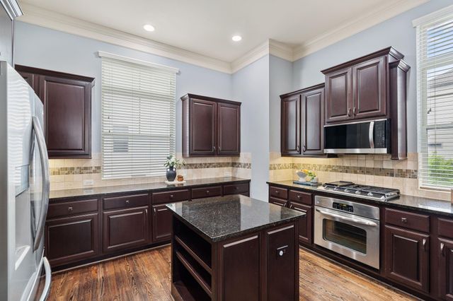 1621 W 23rd Street B, Houston, TX 77008