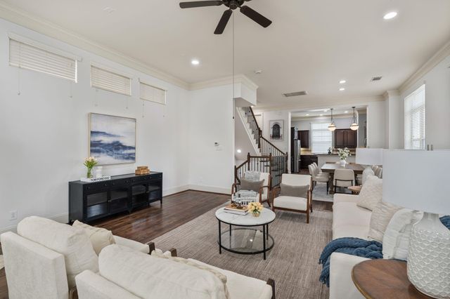 1621 W 23rd Street B, Houston, TX 77008