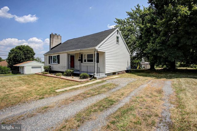 16 E BEALE AVE, Enola, PA 17025