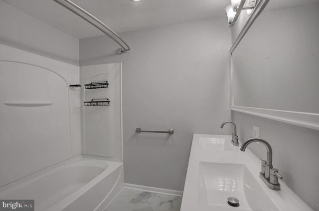 16 E BEALE AVE, Enola, PA 17025