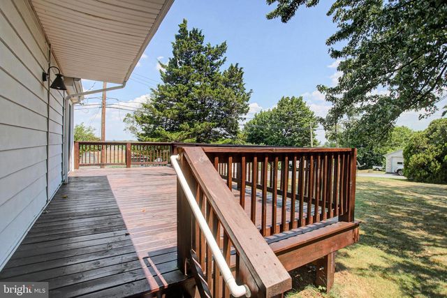 16 E BEALE AVE, Enola, PA 17025