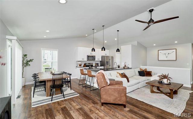 1112 Baseball Drive, Foristell, MO 63348
