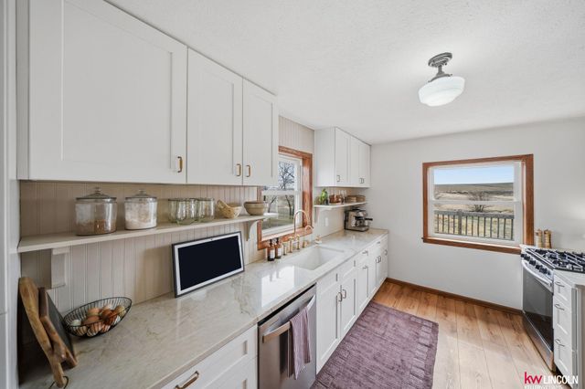 2745 O Street Road, Seward, NE 68434