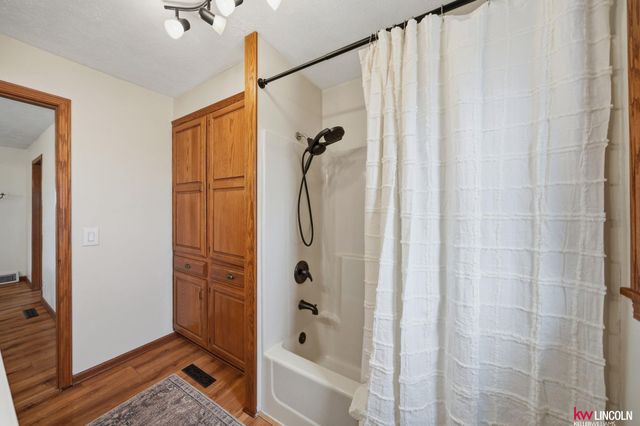 2745 O Street Road, Seward, NE 68434