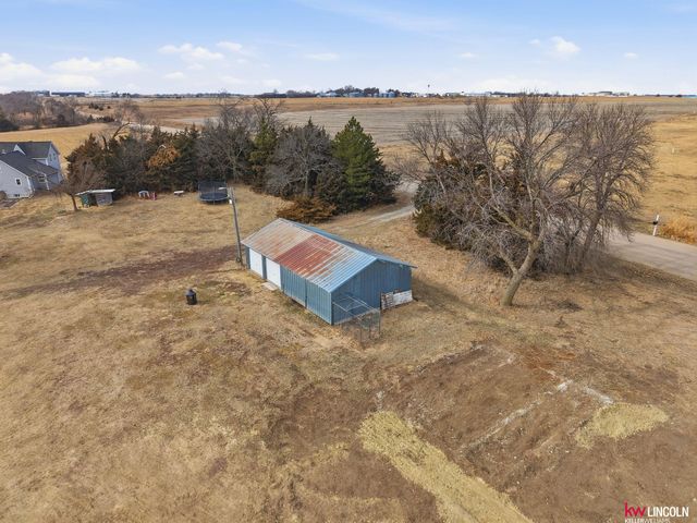 2745 O Street Road, Seward, NE 68434