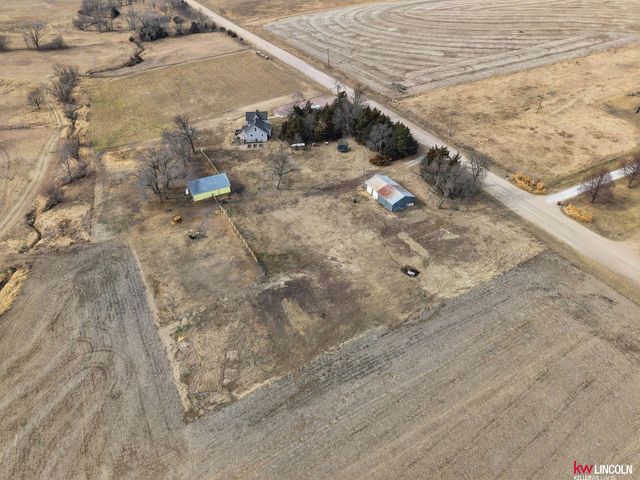 2745 O Street Road, Seward, NE 68434