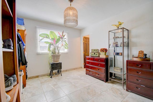 724 Georgia Street SE, Albuquerque, NM 87108