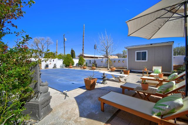 724 Georgia Street SE, Albuquerque, NM 87108