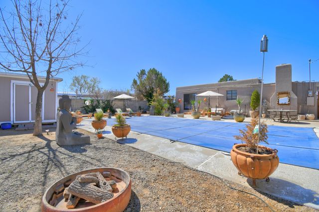 724 Georgia Street SE, Albuquerque, NM 87108