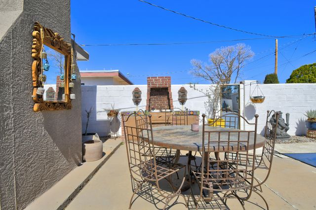 724 Georgia Street SE, Albuquerque, NM 87108
