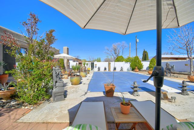 724 Georgia Street SE, Albuquerque, NM 87108