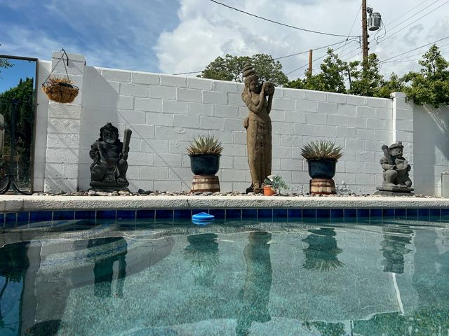 724 Georgia Street SE, Albuquerque, NM 87108