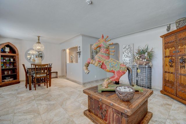 724 Georgia Street SE, Albuquerque, NM 87108