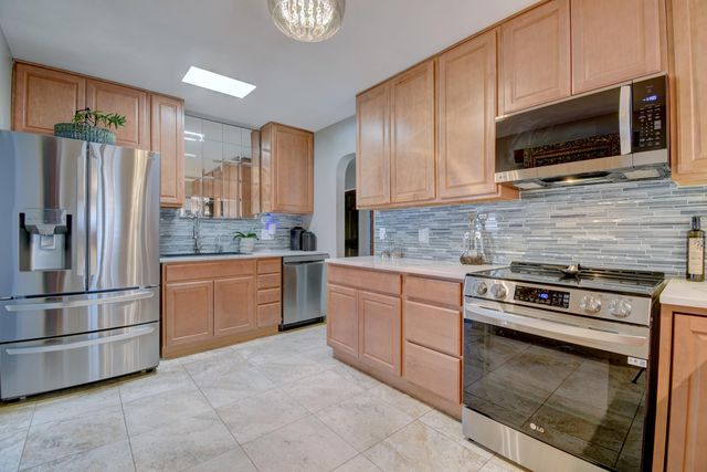 724 Georgia Street SE, Albuquerque, NM 87108