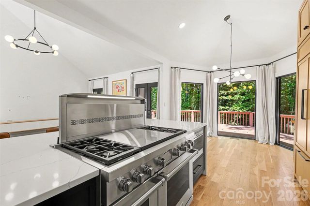 5123 Randolph Road, Charlotte, NC 28211