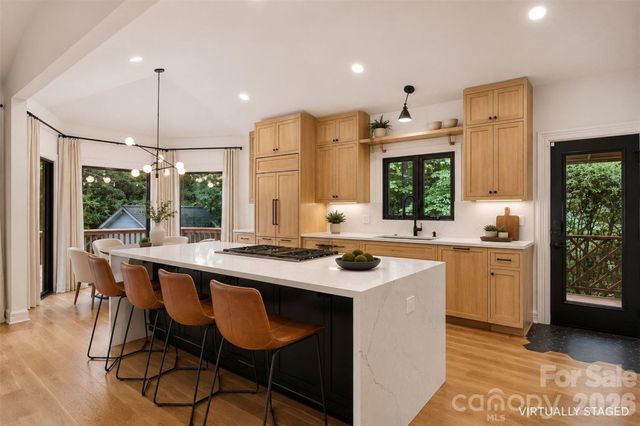 5123 Randolph Road, Charlotte, NC 28211