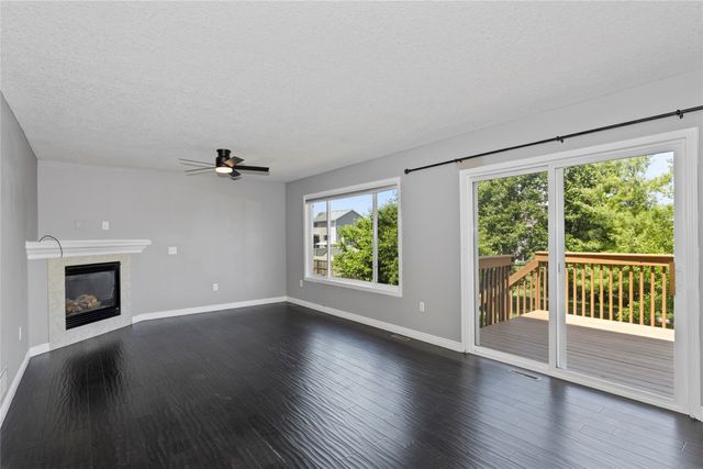 725 SE Ashton Court, Waukee, IA 50263