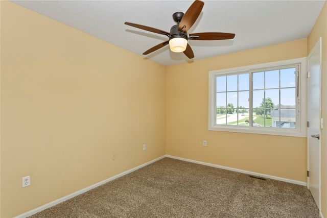 725 SE Ashton Court, Waukee, IA 50263