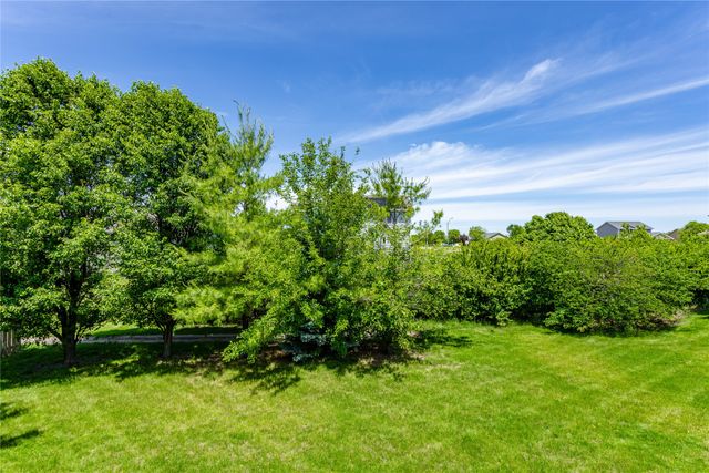 725 SE Ashton Court, Waukee, IA 50263