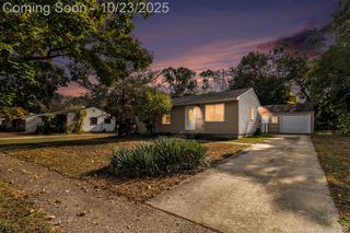 809 Richard Street, Holly Village, MI 48442