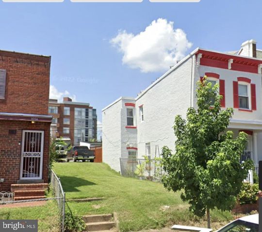 1018 4TH ST NE, Washington, DC 20003