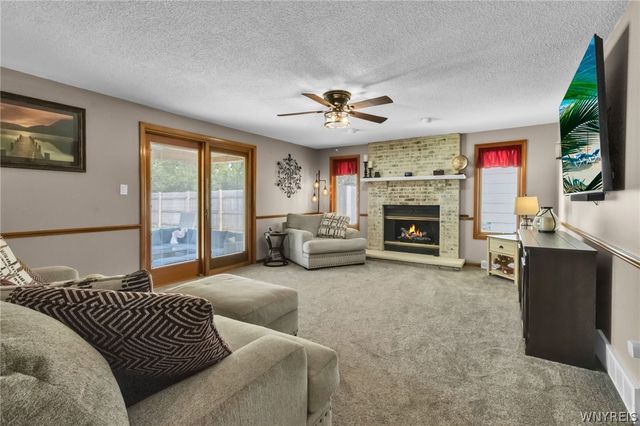 496 Meadow Drive, West Seneca, NY 14224