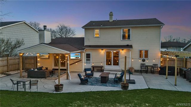 496 Meadow Drive, West Seneca, NY 14224