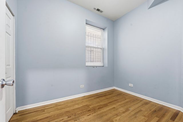 327 S Richmond Street, Chicago, IL 60612