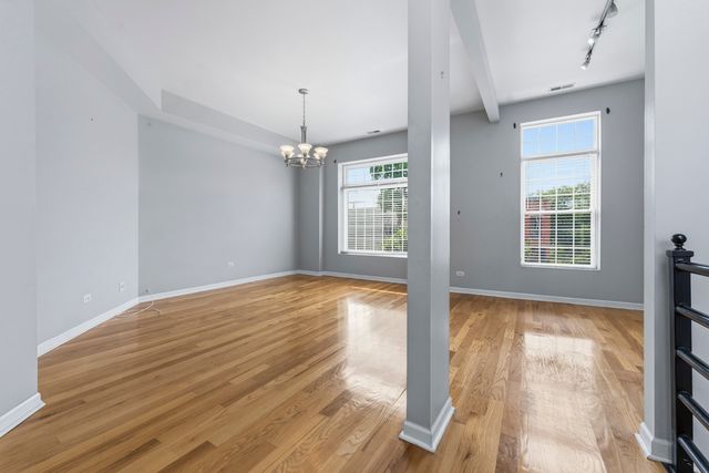 327 S Richmond Street, Chicago, IL 60612