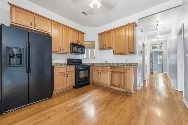 327 S Richmond Street, Chicago, IL 60612