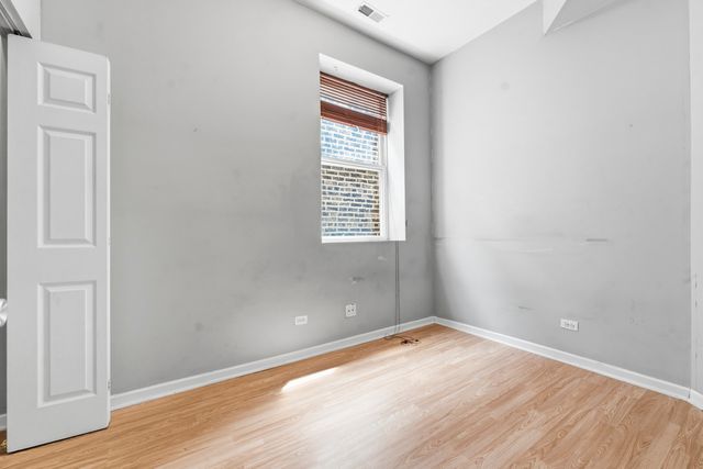 327 S Richmond Street, Chicago, IL 60612