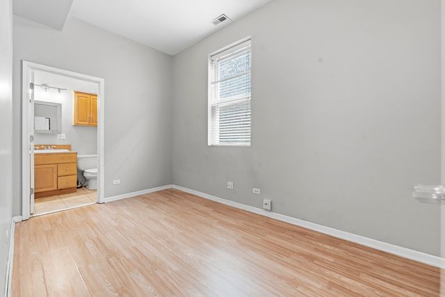 327 S Richmond Street, Chicago, IL 60612
