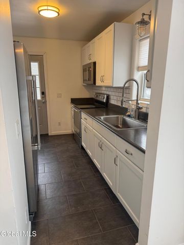 12 Clover Avenue, East Greenbush, NY 12061