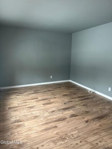 12 Clover Avenue, East Greenbush, NY 12061