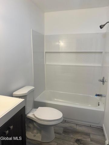 12 Clover Avenue, East Greenbush, NY 12061