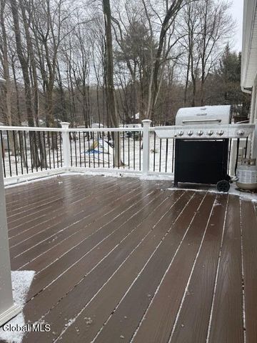 12 Clover Avenue, East Greenbush, NY 12061