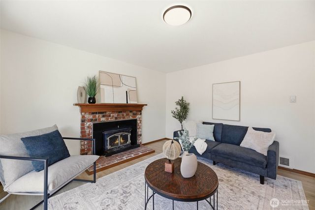 15104 46th Place W, Lynnwood, WA 98087