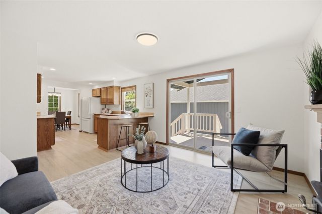15104 46th Place W, Lynnwood, WA 98087