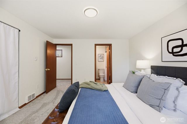 15104 46th Place W, Lynnwood, WA 98087