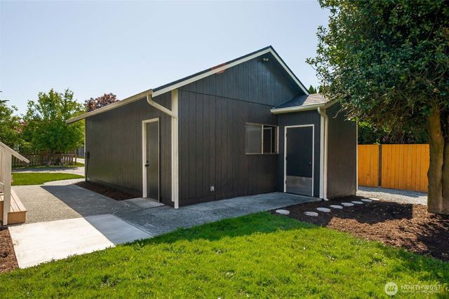 15104 46th Place W, Lynnwood, WA 98087