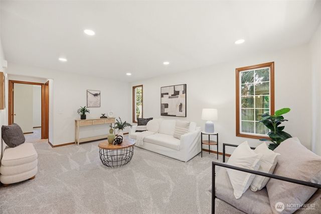 15104 46th Place W, Lynnwood, WA 98087